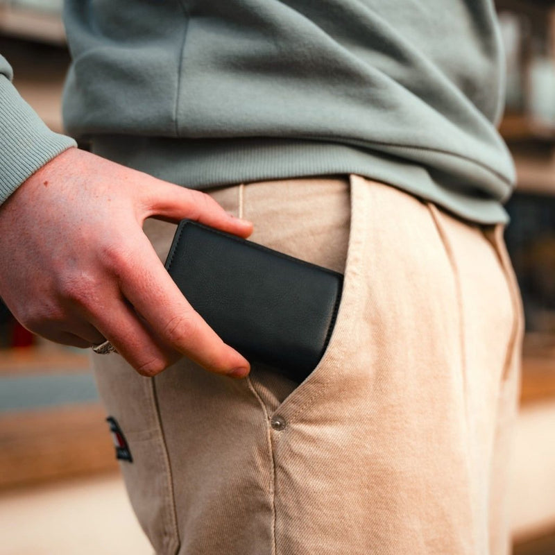 EVOO AirTag Slide Wallet